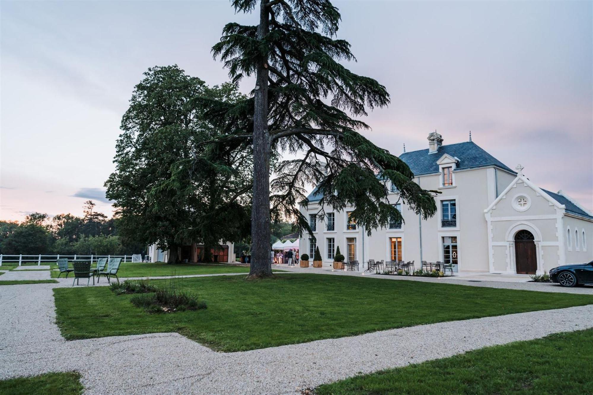 Domaine De L'Ecorcerie Hotel Fontaine-le-Comte Exterior foto